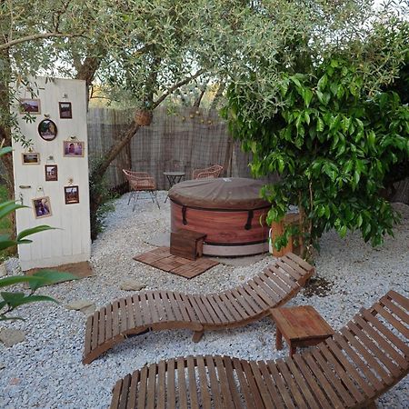 Sol'S Place Mytilene Exterior foto