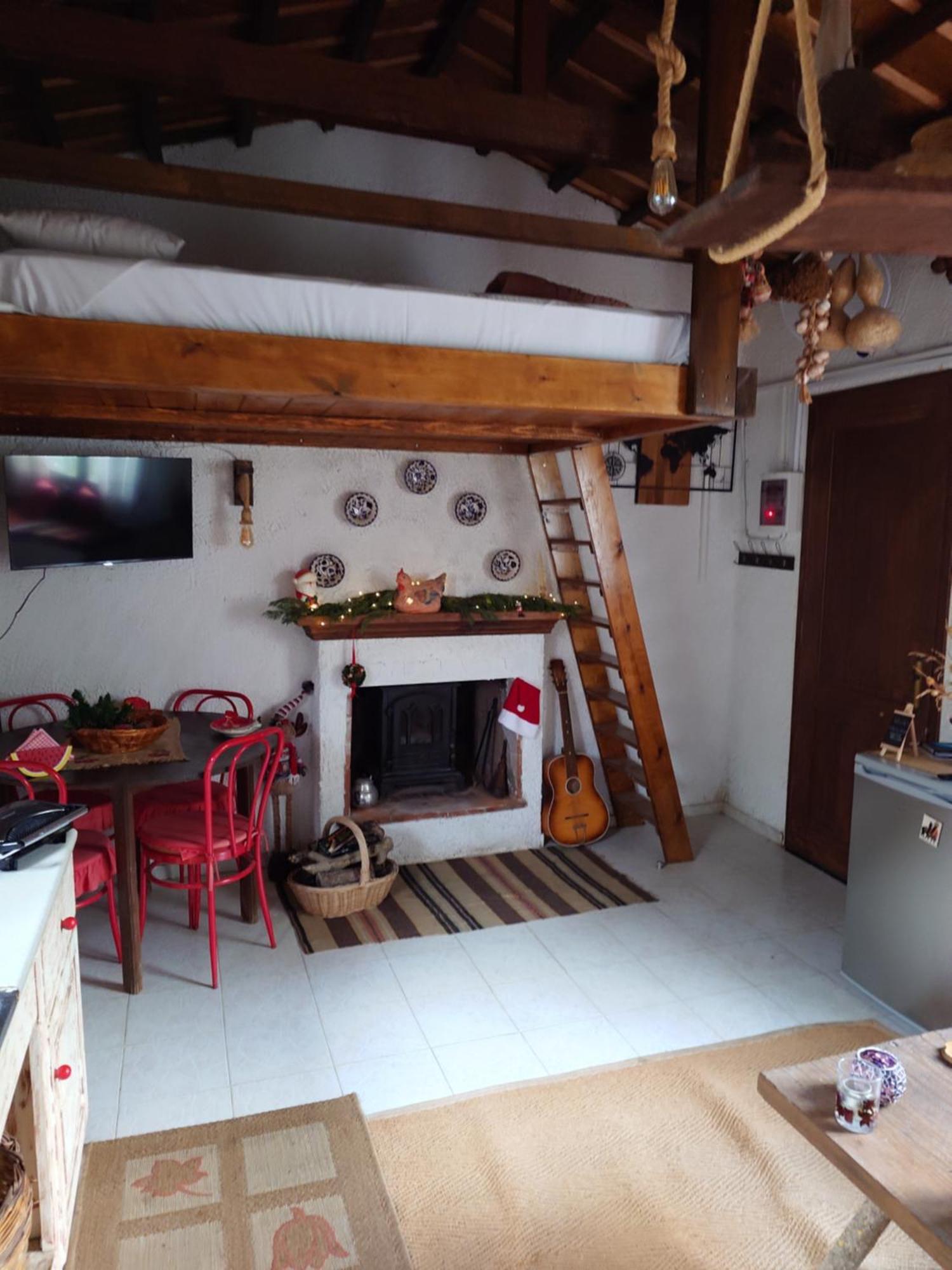Sol'S Place Mytilene Exterior foto